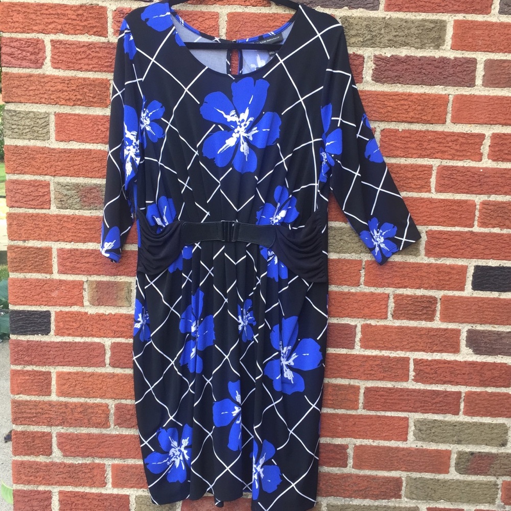🆕Modern Floral Dress NWT